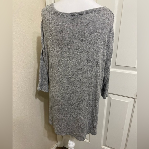Torrid heathered gray open shoulder lace up soft stretchy quarter sleeve top 2X - Picture 6 of 12